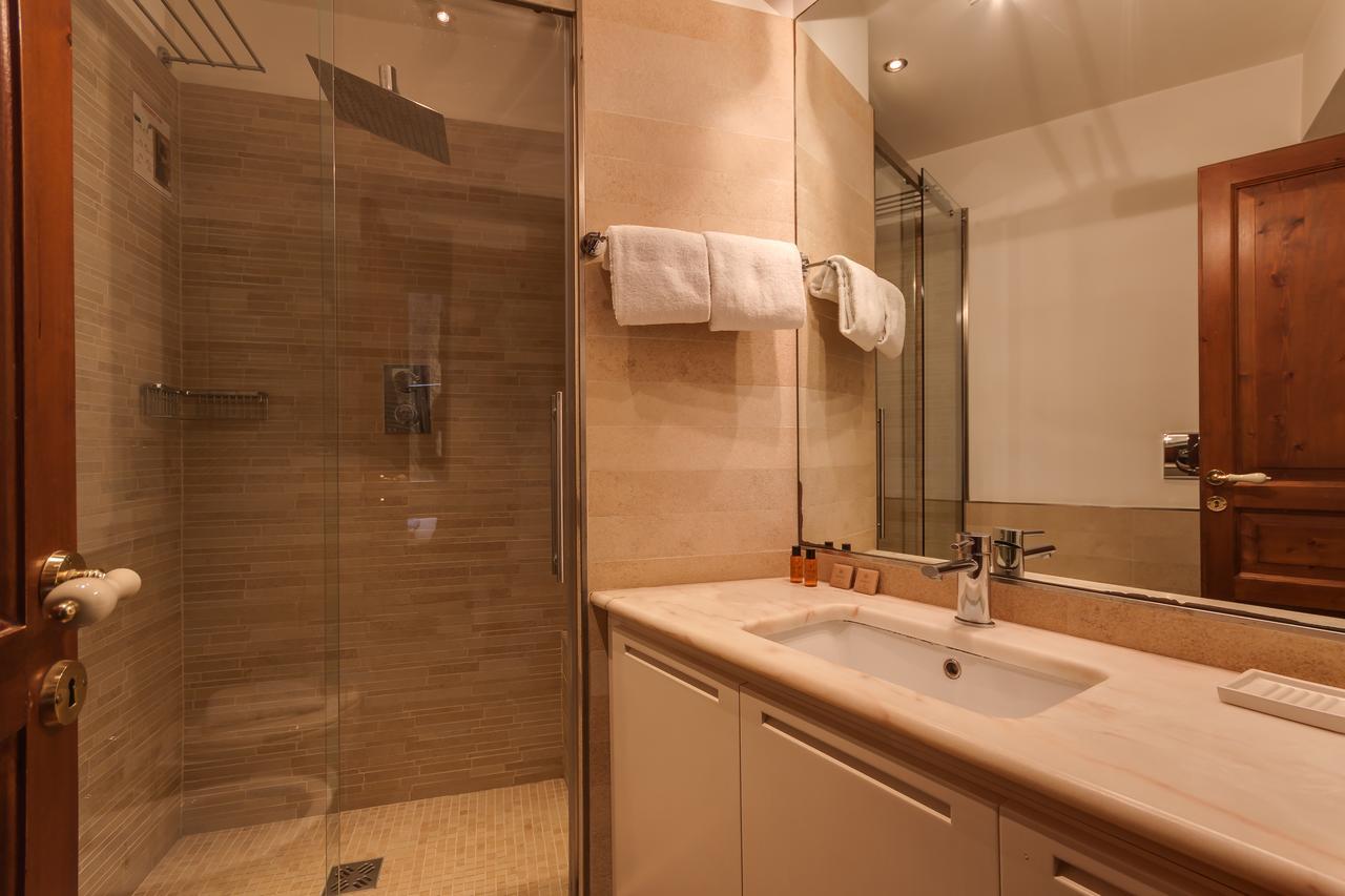 Romac Coronari With Gym, Sauna And Garden Ngoại thất bức ảnh