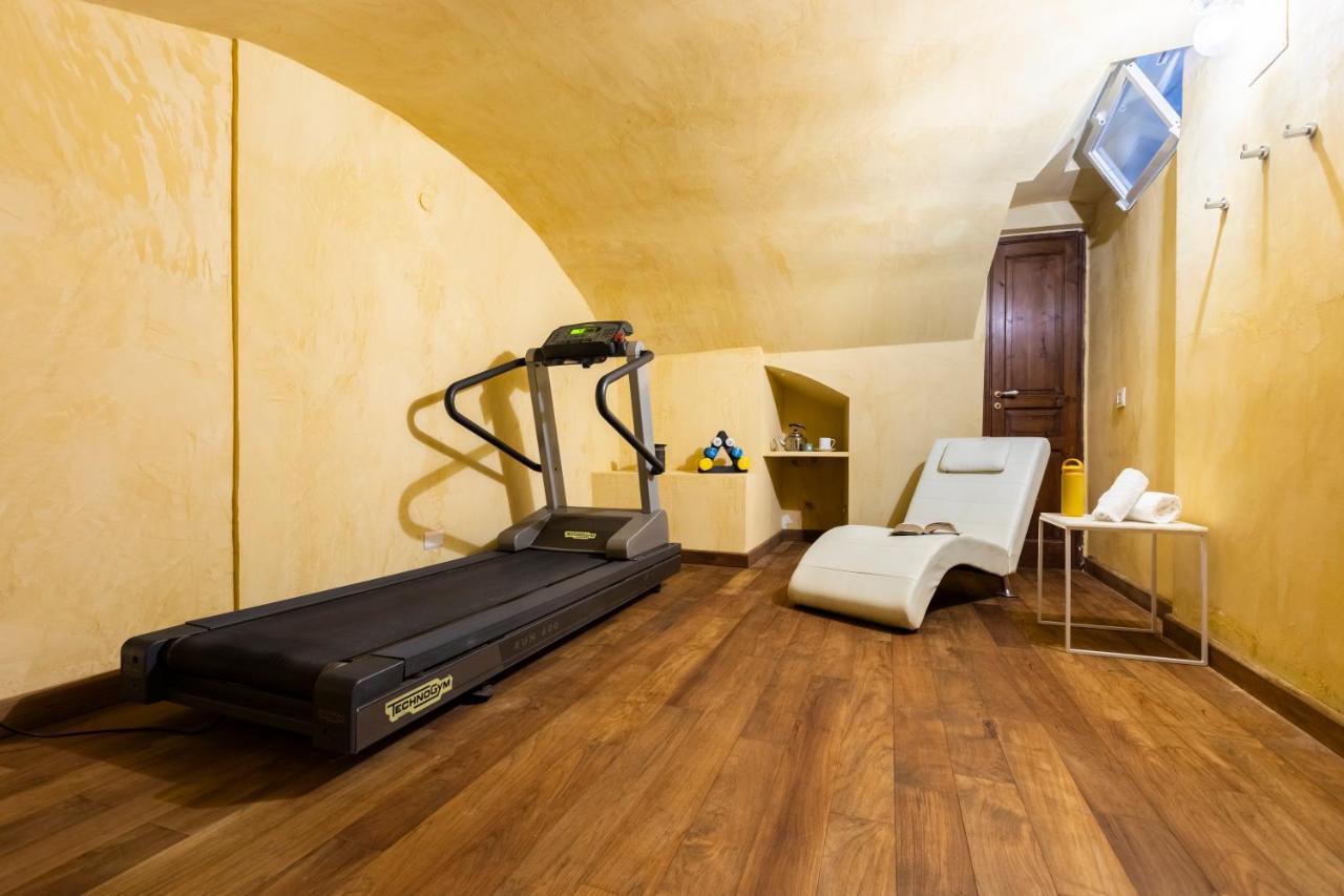 Romac Coronari With Gym, Sauna And Garden Ngoại thất bức ảnh
